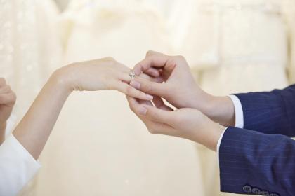 大海水命和爐中火婚姻怎么樣？會(huì)相克嗎_水墨先生