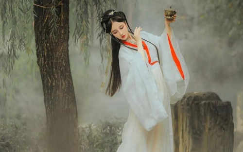 女子八字五行缺金婚姻會(huì)怎么樣呢